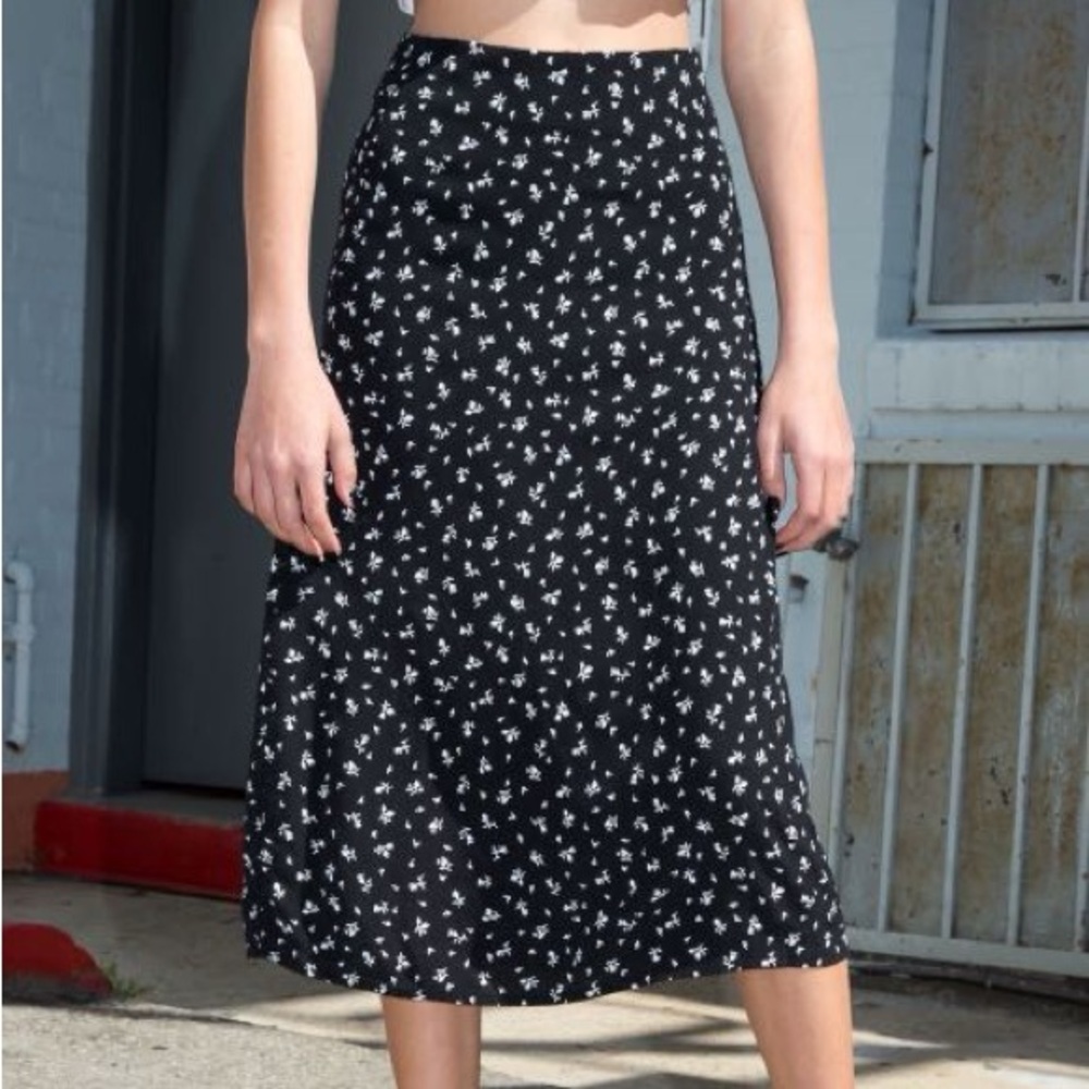 brandy melville skirt